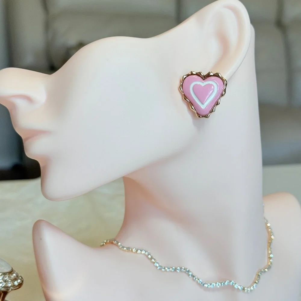 ⚜️ Loveé Pink Heart Earrings